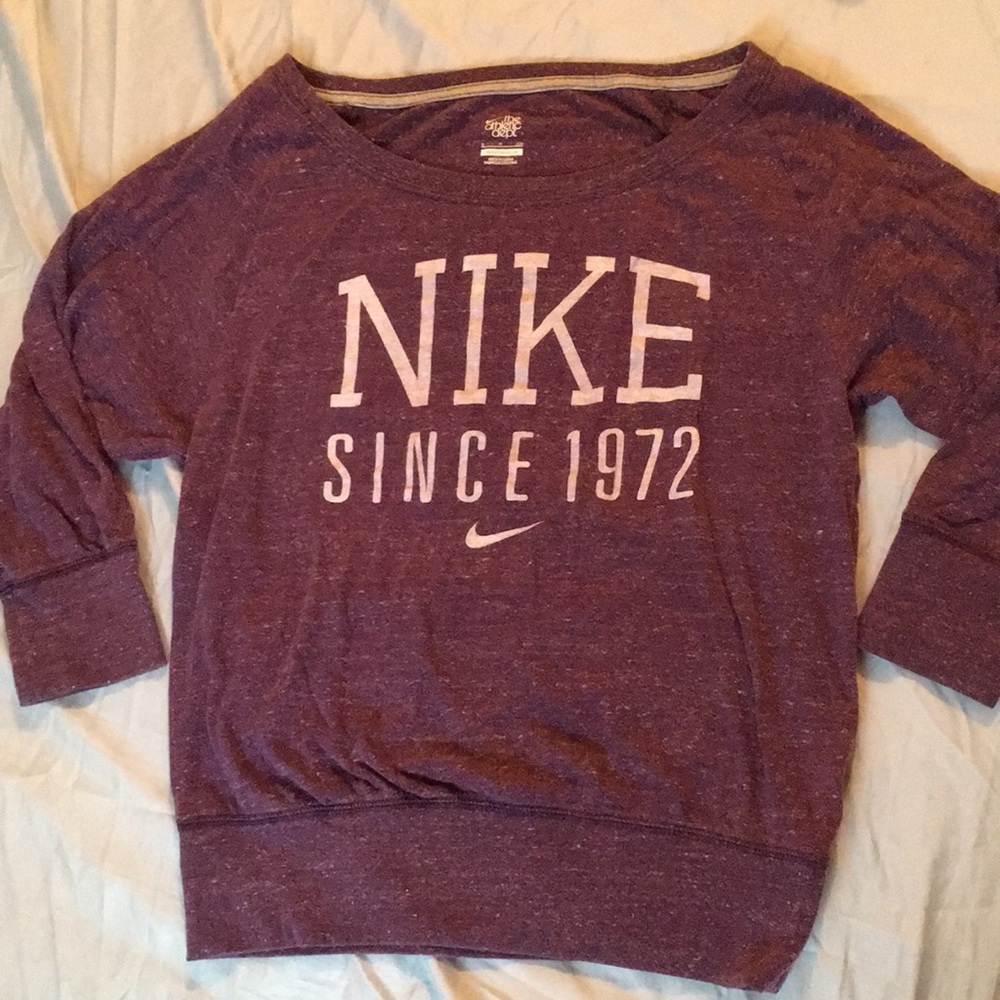 Nike top